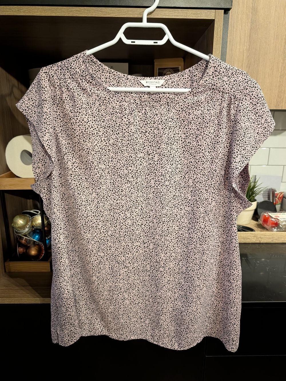 Reitmans Pink Ditsy Cap-Sleeve Blouse